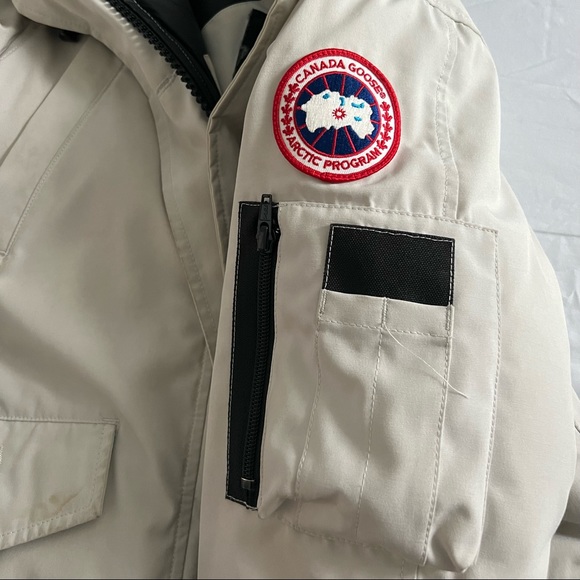 Canada Goose Jacket Off-white size XXS - Picture 3 of 9